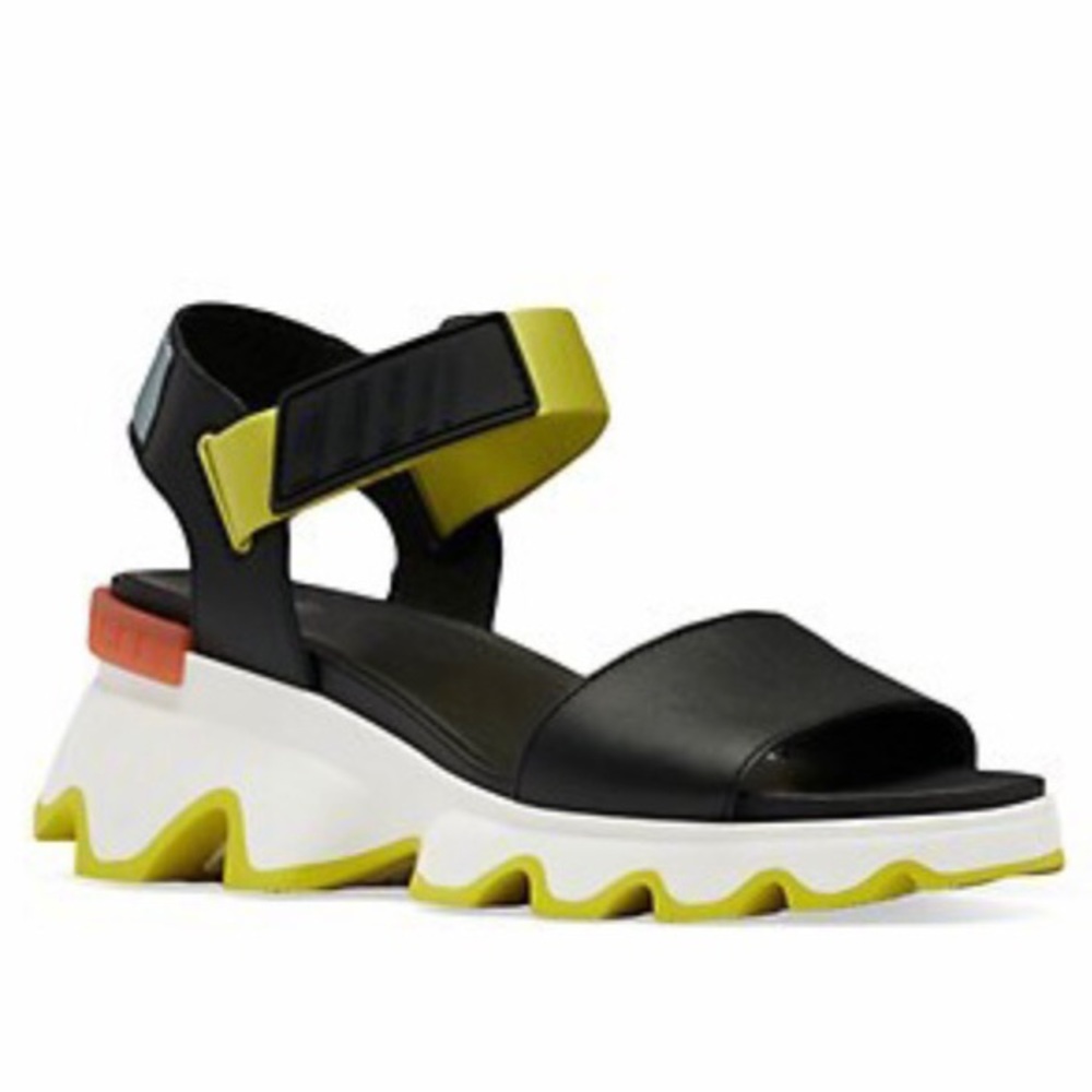 Sorel Kinetic Sandal NIB